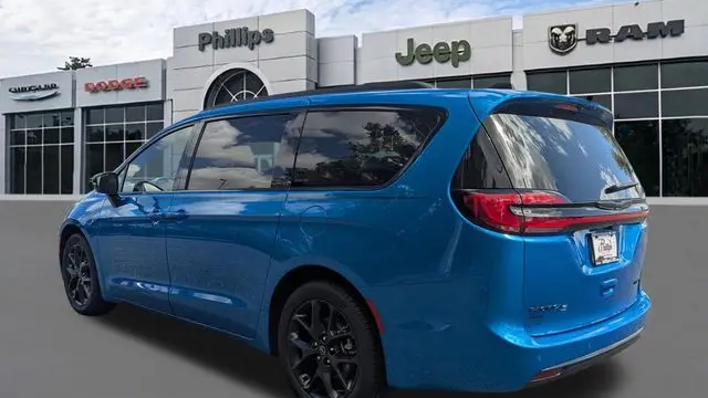 2026 Chrysler Pacifica Limited