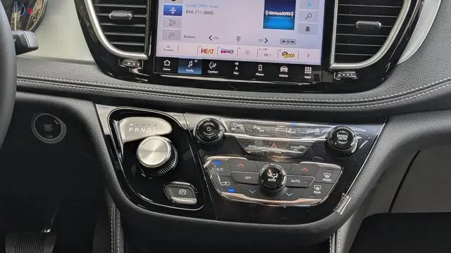 2026 Chrysler Pacifica Limited