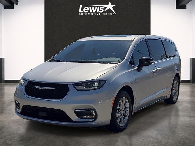 2026 Chrysler Pacifica - $41,900