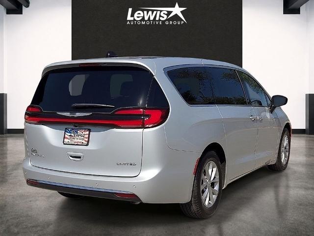 2026 Chrysler Pacifica - $41,900