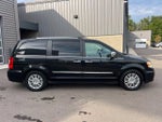 2013 Town and Country Thumbnail 4