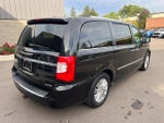 2013 Town and Country Thumbnail 5