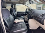 2013 Town and Country Thumbnail 11