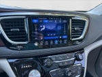 2017 Pacifica Thumbnail 22