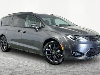 2020 Chrysler Pacifica Limited 4DR Mini-Van