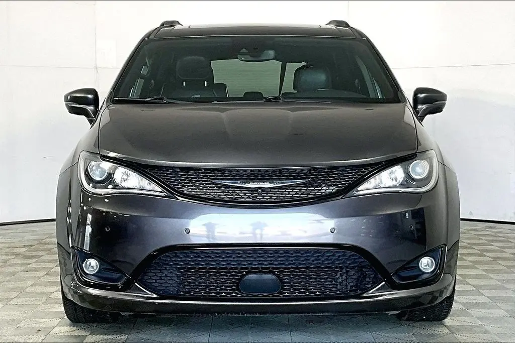 2020 Chrysler Pacifica - $22,541