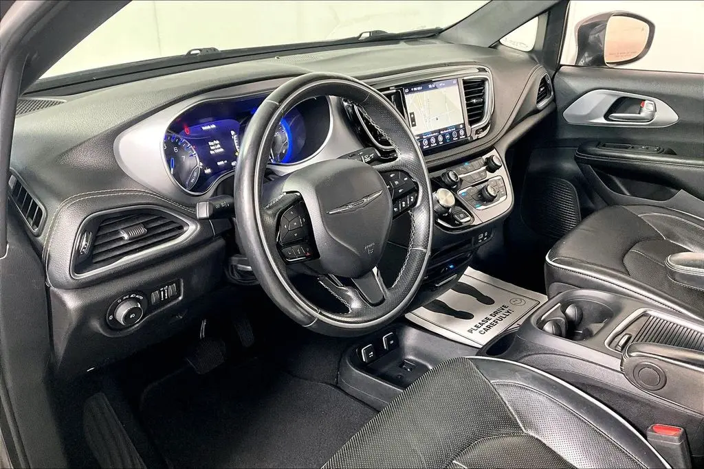 2020 Chrysler Pacifica - $22,541