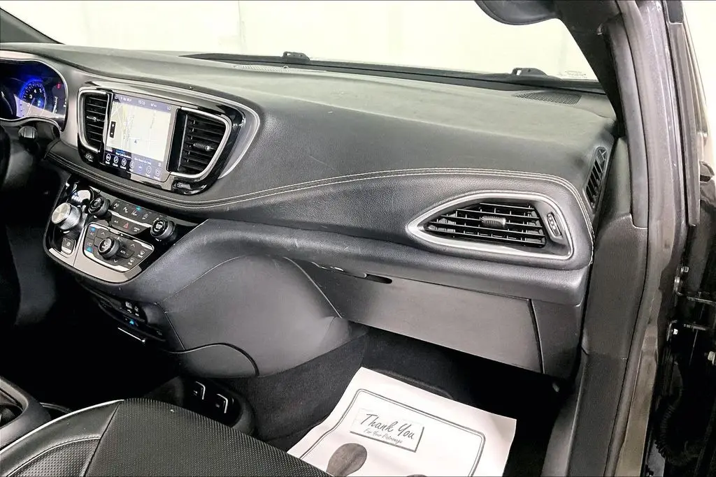 2020 Chrysler Pacifica - $22,541