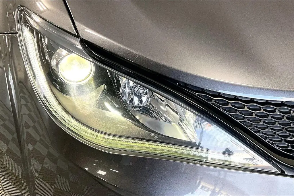 2020 Chrysler Pacifica - $22,541