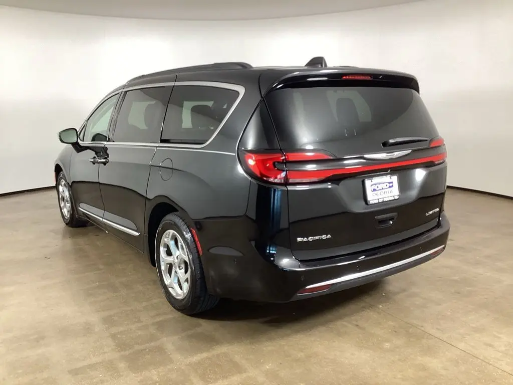 2022 Chrysler Pacifica - $22,984