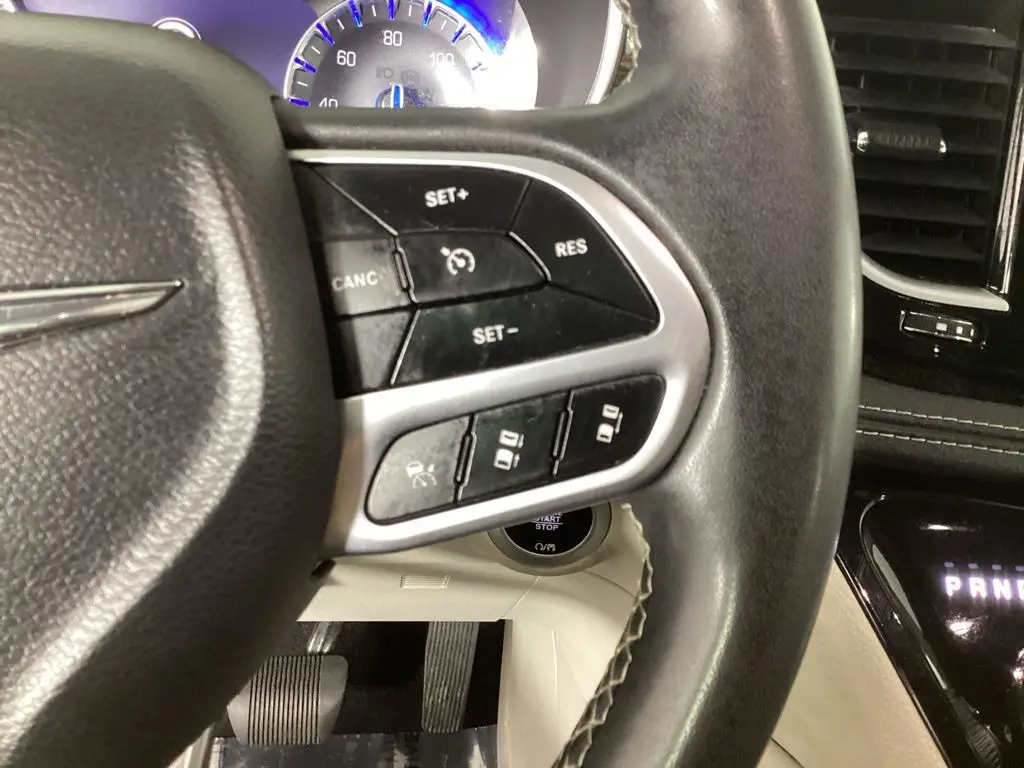 2022 Chrysler Pacifica - $22,984