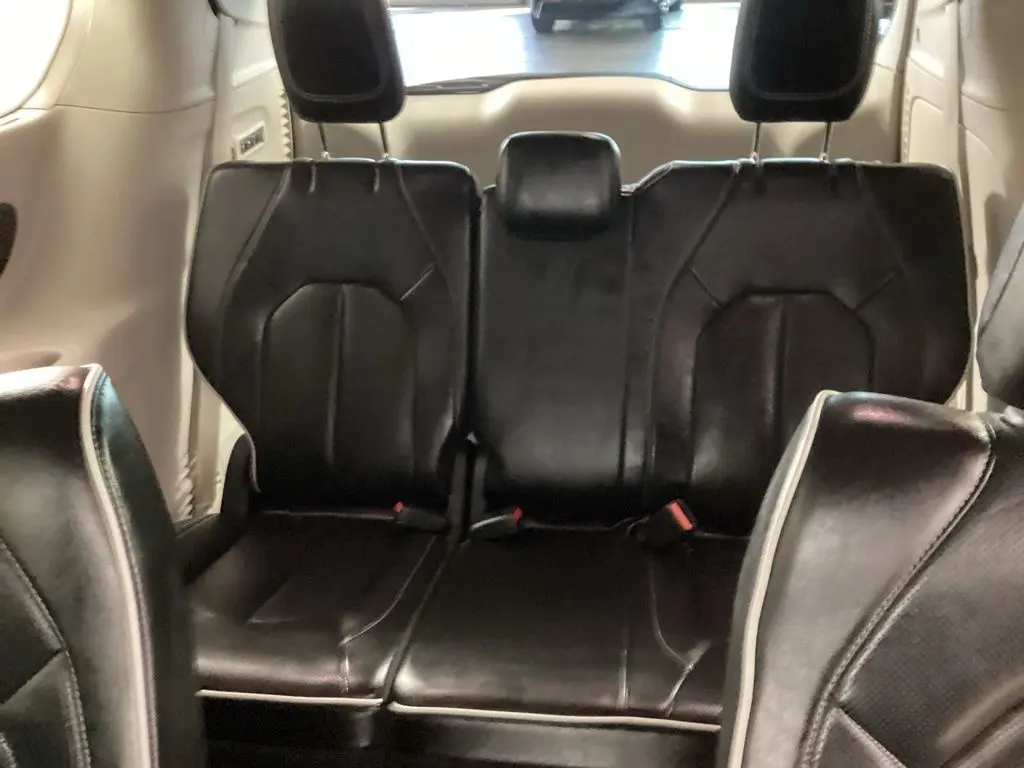 2022 Chrysler Pacifica - $22,984