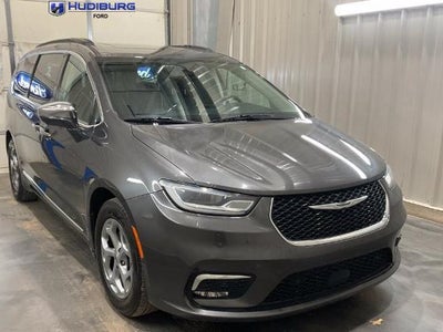 2022 Chrysler Pacifica Limited 4DR Mini-Van