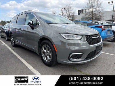 Photo of a 2023 Chrysler Pacifica Limited 4DR Mini-Van for sale