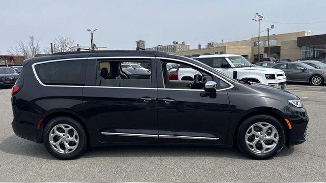 2023 Chrysler Pacifica Limited