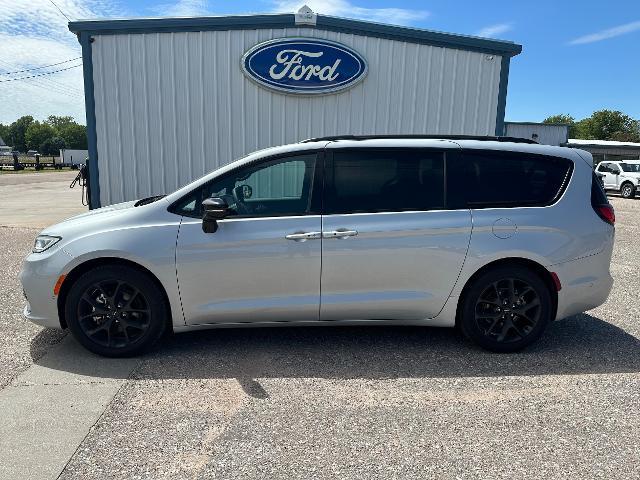 2024 Chrysler Pacifica - $36,900