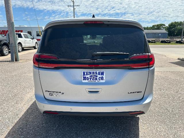 2024 Chrysler Pacifica - $36,900