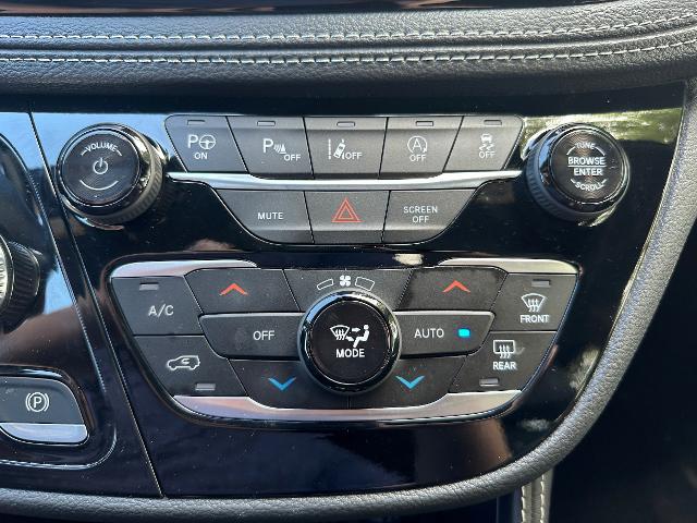 2024 Chrysler Pacifica - $36,900