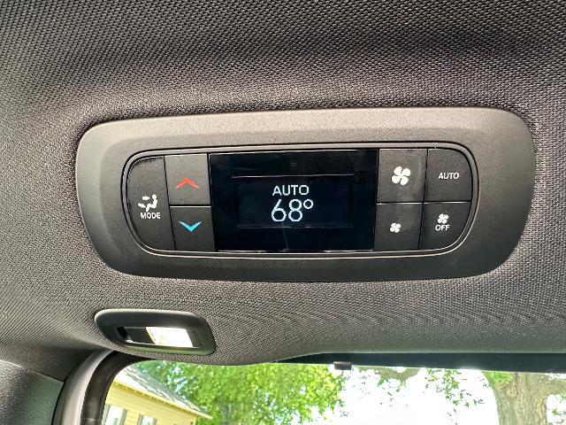 2024 Chrysler Pacifica - $36,900