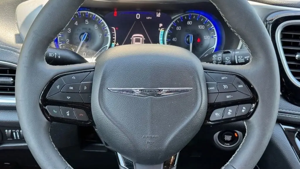 2025 Chrysler Pacifica Limited