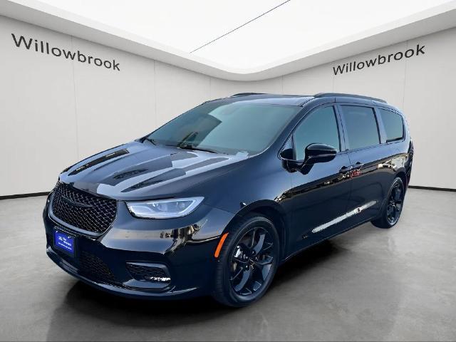 2025 Chrysler Pacifica - $28,500