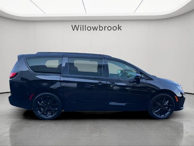 2025 Chrysler Pacifica - $28,500