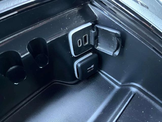 2025 Chrysler Pacifica - $28,500