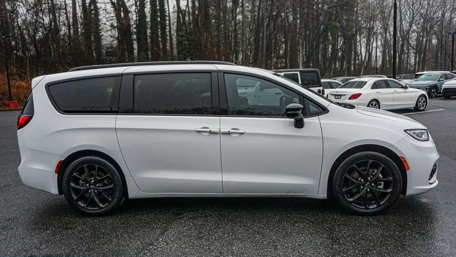 2025 Chrysler Pacifica Limited