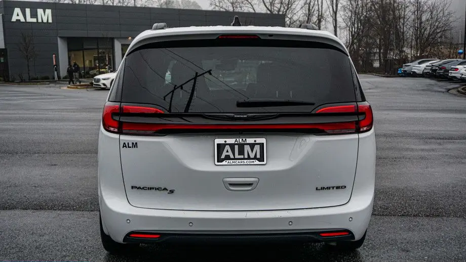 2025 Chrysler Pacifica Limited
