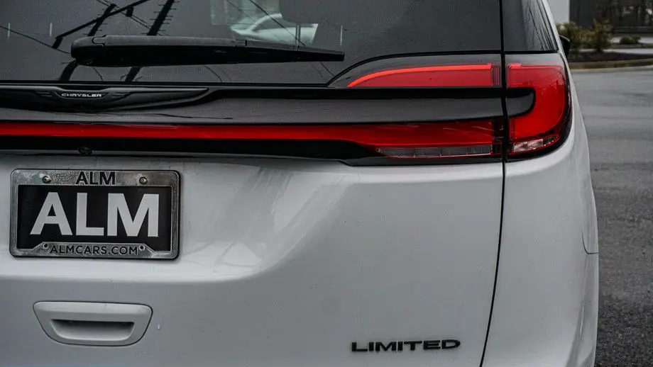 2025 Chrysler Pacifica Limited