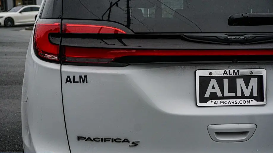2025 Chrysler Pacifica Limited