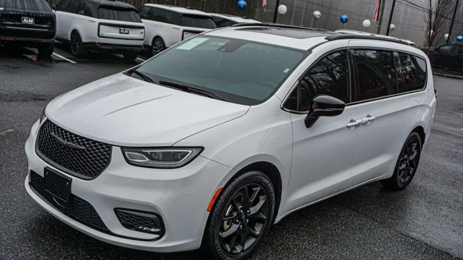 2025 Chrysler Pacifica Limited