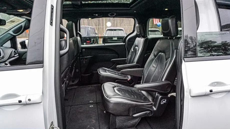 2025 Chrysler Pacifica Limited