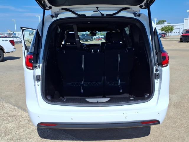 2025 Chrysler Pacifica - $27,988