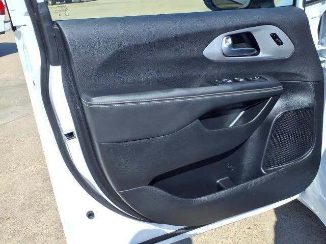 2025 Chrysler Pacifica - $27,988