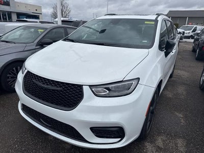 2025 Chrysler Pacifica Limited 4DR Mini-Van