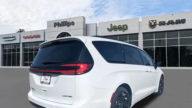 2026 Chrysler Pacifica Limited