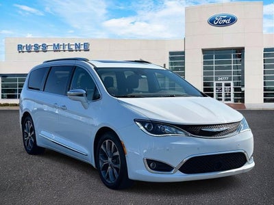 Photo of a 2017 Chrysler Pacifica Limited 4DR Mini-Van for sale