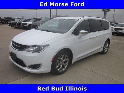 Photo of a 2018 Chrysler Pacifica Limited 4DR Mini-Van for sale