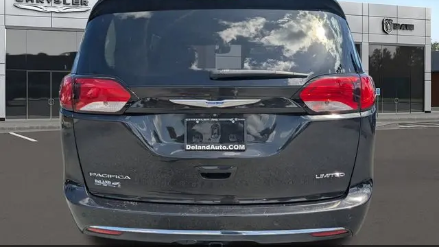 2018 Chrysler Pacifica Limited