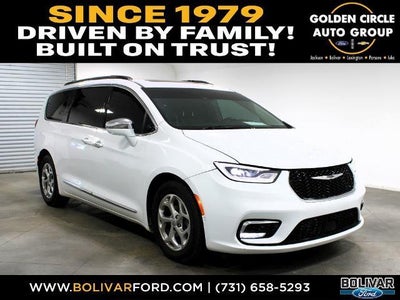 Photo of a 2022 Chrysler Pacifica Limited 4DR Mini-Van for sale