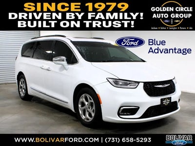 Photo of a 2022 Chrysler Pacifica Limited 4DR Mini-Van for sale
