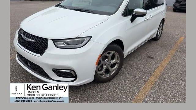 Preowned 2023 Chrysler Pacifica Limited for Sale