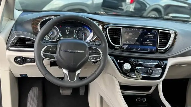 2023 Chrysler Pacifica Limited