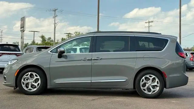 2023 Chrysler Pacifica Limited