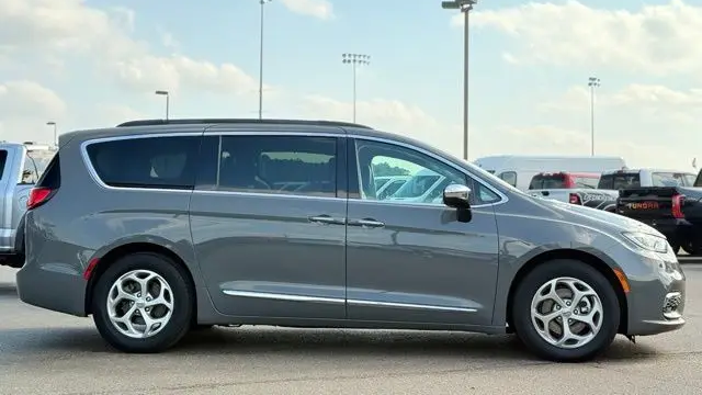 2023 Chrysler Pacifica Limited