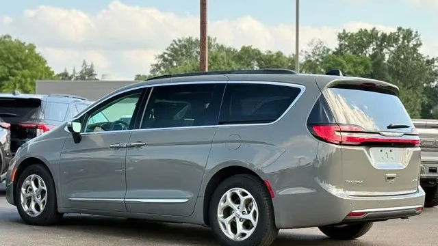 2023 Chrysler Pacifica Limited