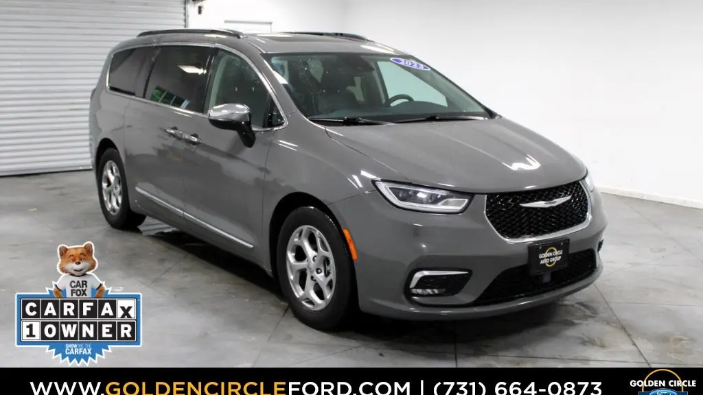 Preowned 2023 Chrysler Pacifica Limited for Sale