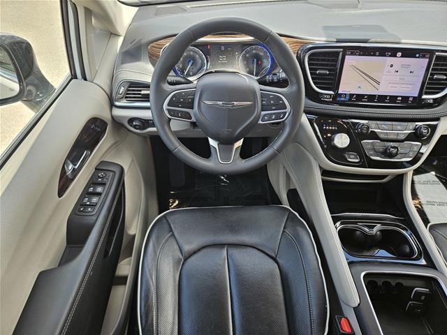 2023 Chrysler Pacifica - $24,360