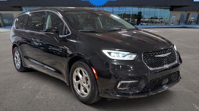 Preowned 2024 Chrysler Pacifica Limited for Sale